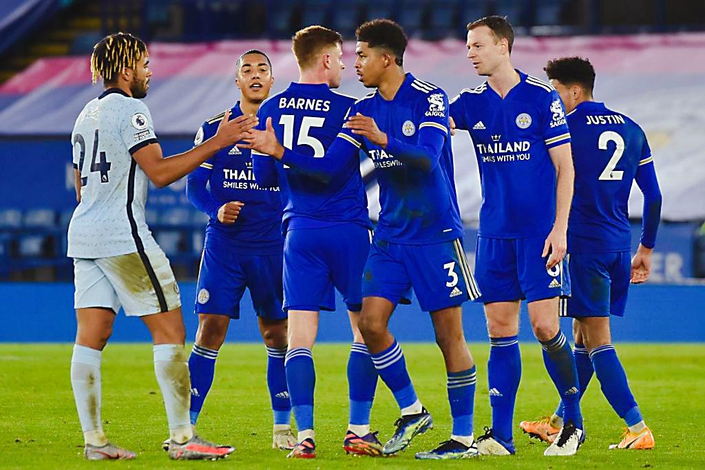 欧冠烽火燃，切尔西逆境铸传奇